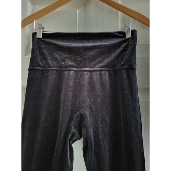 Spanx Black Velvet legging Slimming Shapewear size medium soft - Picture 11 of 12